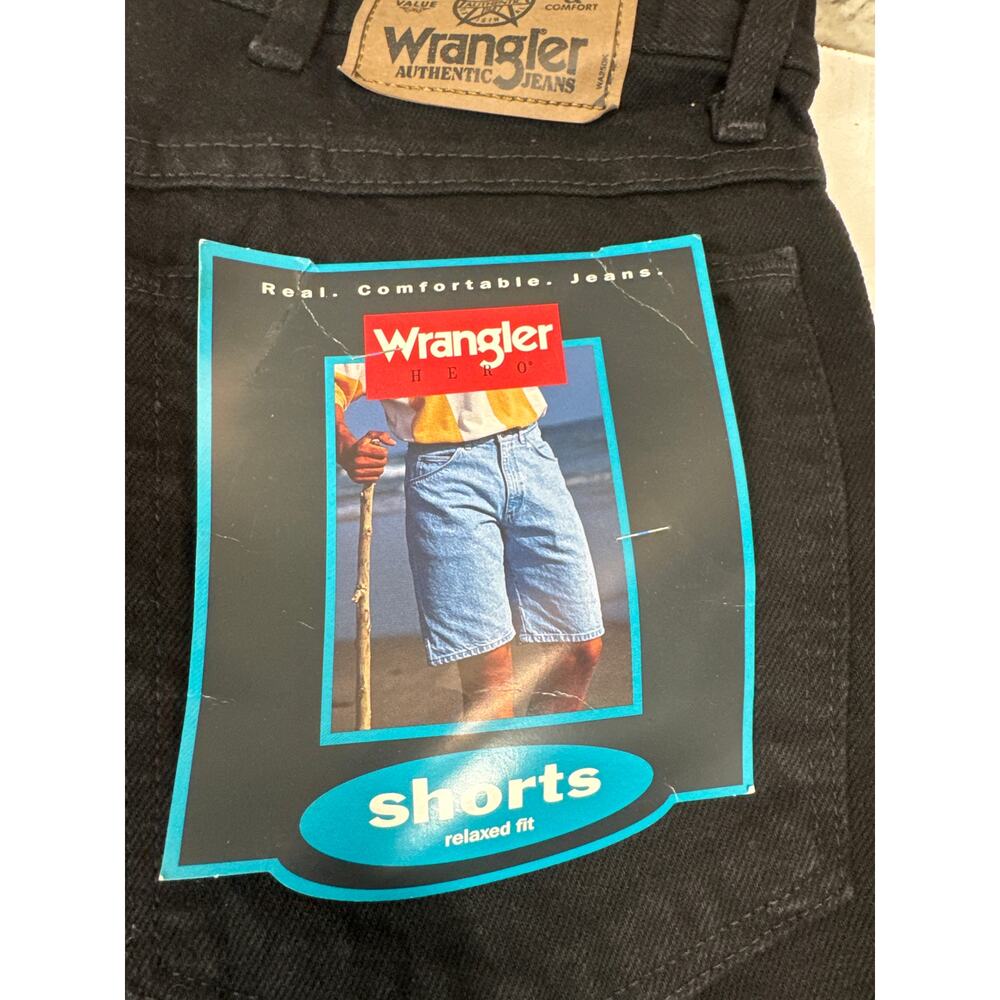 Wrangler Relaxed‎ Fit Black Denim Jean Shorts Mens Size 42 NWT - Picture 2 of 4